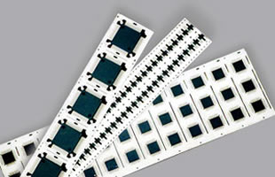 画像：【半導体製品のメッキ業務】　日勤夜勤2部署募集！（軽作業）