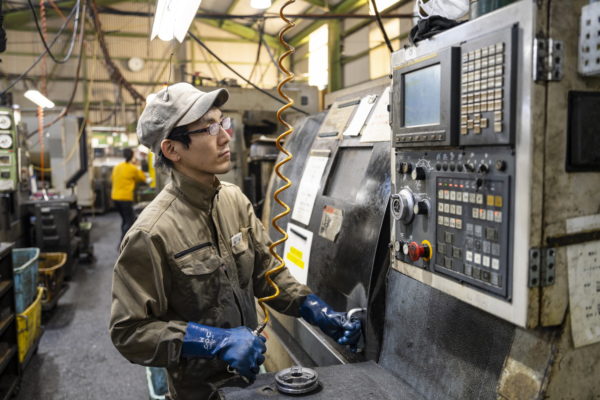 画像：【羽咋郡】製造機械オペレーター★未経験OK！★１４００円！